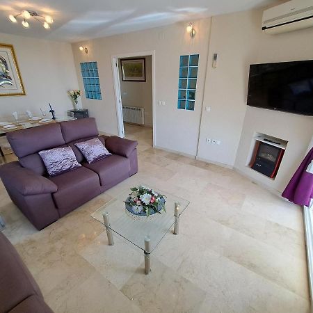 Three Bedroom Apartment In Albir - Playamar II El Albir Bagian luar foto