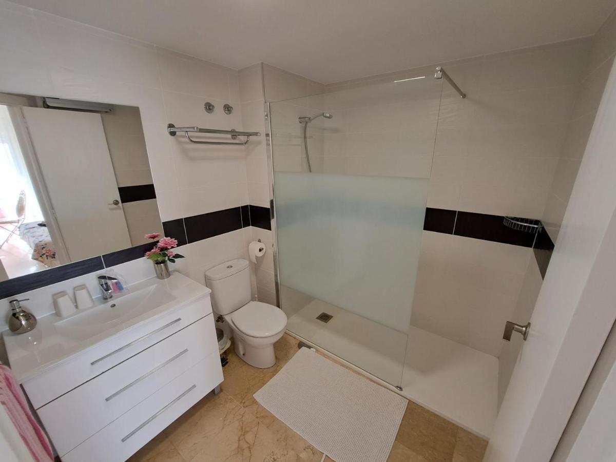 Three Bedroom Apartment In Albir - Playamar II El Albir Bagian luar foto